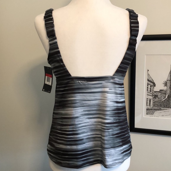 Nike Ladies Tank Top Size Lg. Black Grey White NWT - Picture 5 of 10